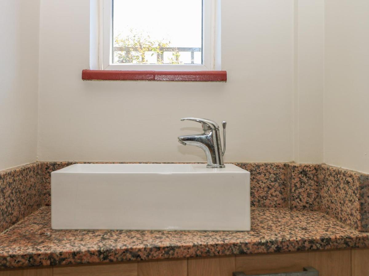 1 Paythorne Farm Cottages Henfield 외부 사진